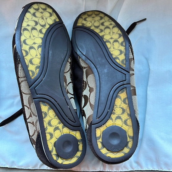 COACH Brown/Tan Hilary Tennis Shoe Women's Size 8M Style #A1337. - Picture 3 of 7